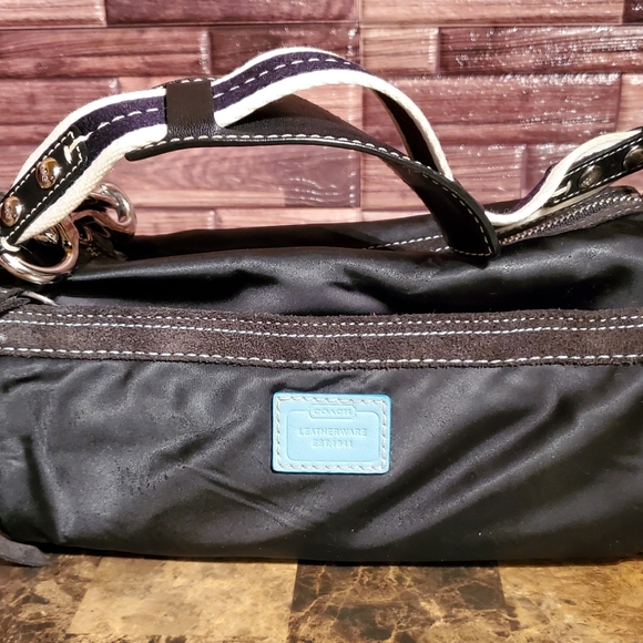 Coach Leatherware Small Black Baguette Purse - Picture 2 of 7